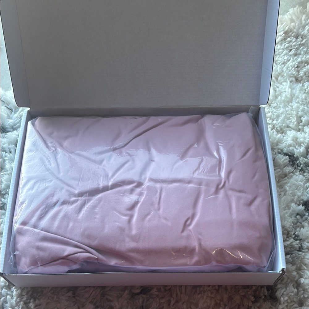 Soft Pink Bedding Sheet Set
